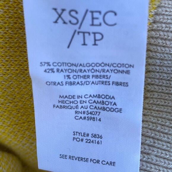 đ§„CAbiâXSâRoarâButton DownâCardiganâYellowâAnimalâPrintâNWOT - Picture 6 of 10